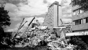 TLATELOLCO 85: El edificio Nuevo León del Conjunto Urbano Nonoalco Tlatelolco se vino abajo en el 85. 