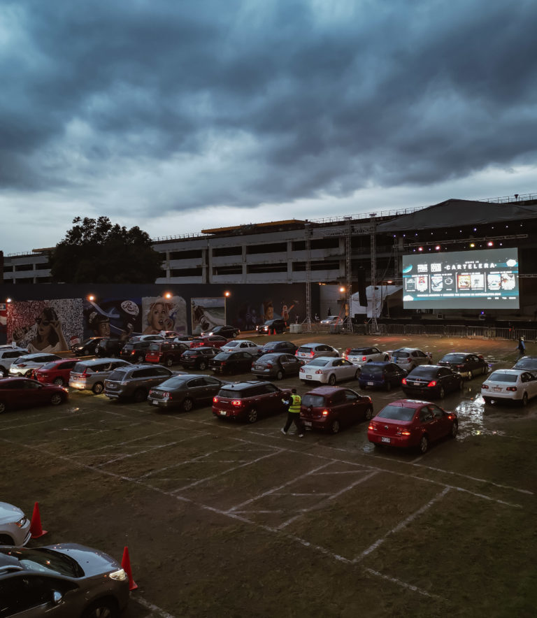 Nueva Normalidad Así Abrió El Autocinema Open Air En La Arena Ciudad De México Redcapitalmx 